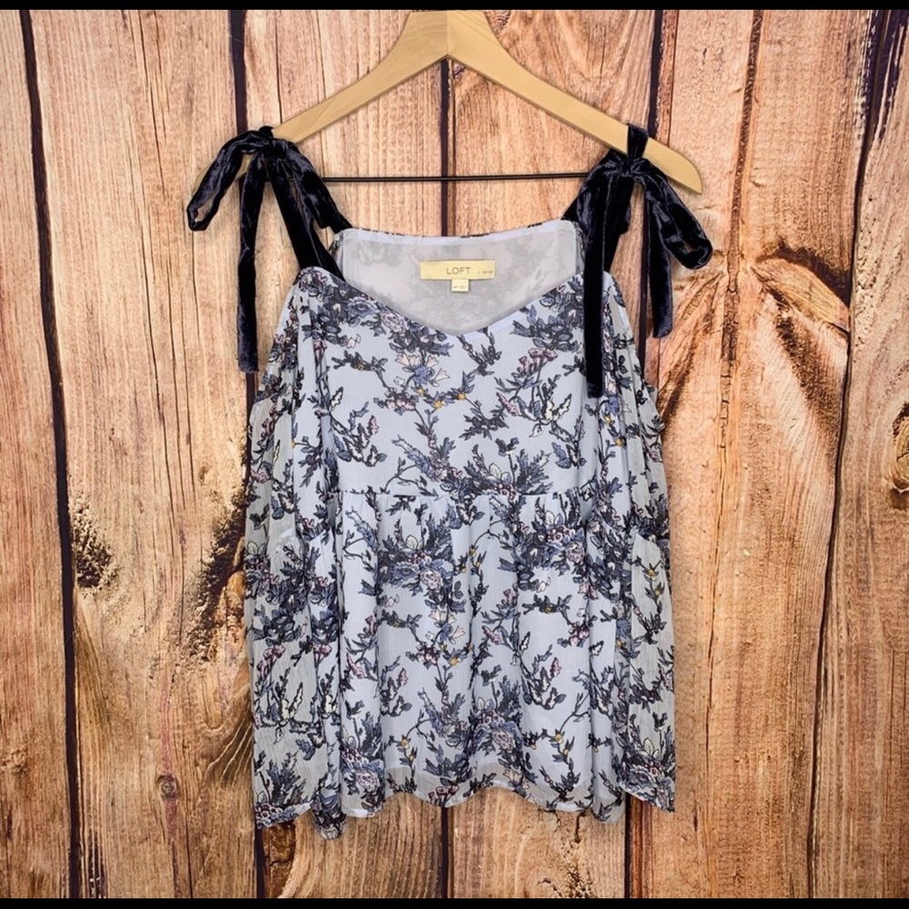 Brand New with Tags Beautiful Loft Top